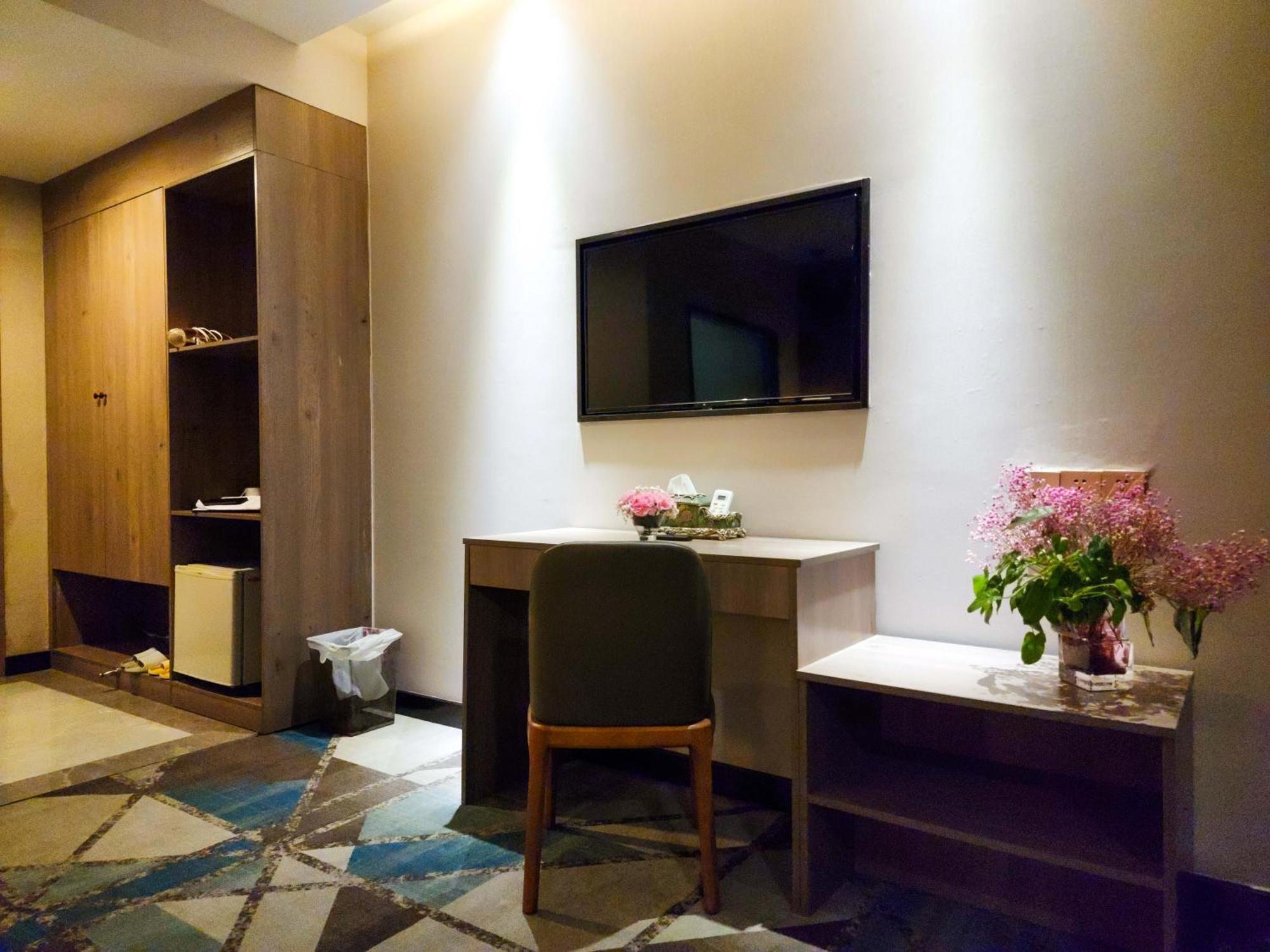 889 Boutique Hotel Phnom Penh Exterior photo
